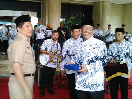 Pencarian PGRI Kotabaru - Persatuan Guru Republik Indonesia Cabang Kotabaru
